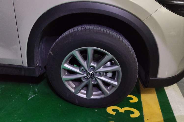 Used Mazda CX-5 2024 2.0L Automatic Two-Wheel Drive Comfort Version Right Front Wheel Hub