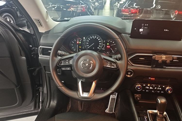 Used Mazda CX-5 2024 2.0L Automatic Two-Wheel Drive ZhiShang Version Steering Wheel