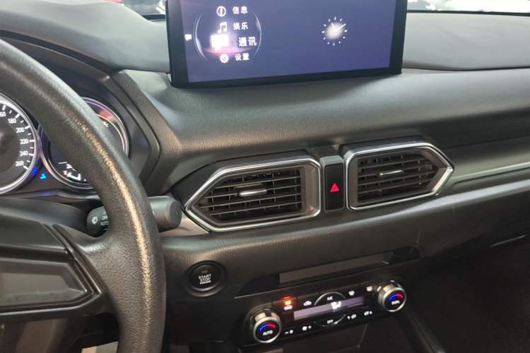 Used Mazda CX-5 2024 2.0L Automatic Two-Wheel Drive Comfort Version Audio And AC Panel