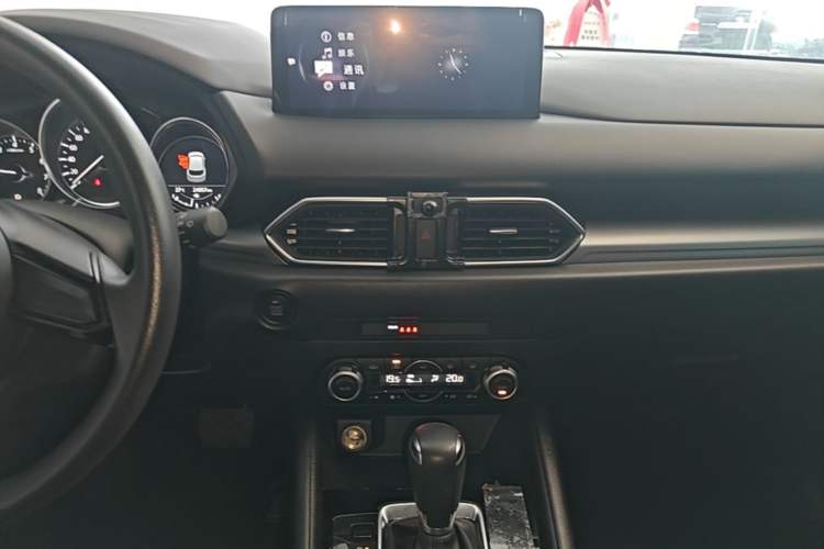 Used Mazda CX-5 2024 2.0L Automatic Two-Wheel Drive Comfort Version Audio And AC Panel
