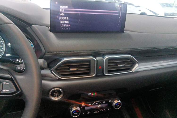 Used Mazda CX-5 2024 2.0L Automatic Two-Wheel Drive ZhiShang Version Audio And AC Panel
