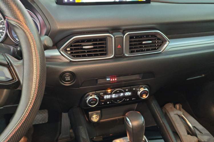 Used Mazda CX-5 2024 2.0L Automatic Two-Wheel Drive Comfort Version Audio And AC Panel