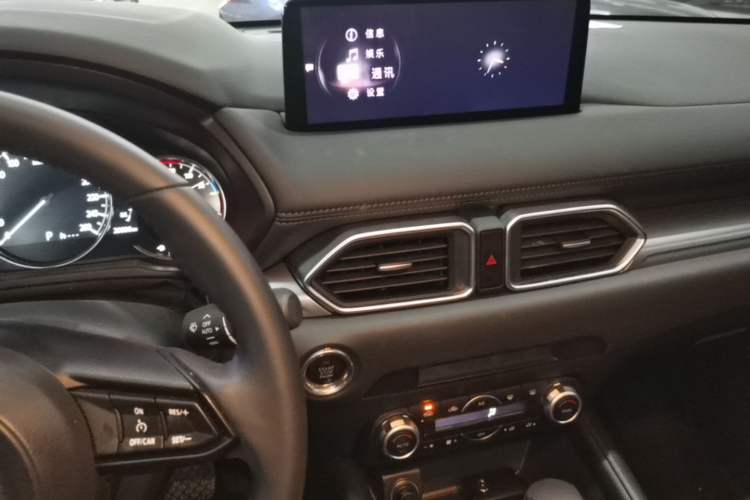 Used Mazda CX-5 2024 2.0L Automatic Two-Wheel Drive ZhiShang Version Audio And AC Panel