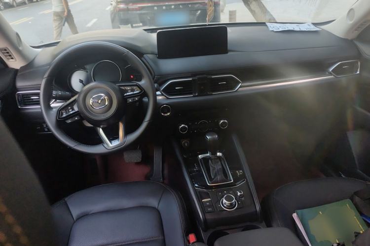 Used Mazda CX-5 2024 2.0L Automatic Two-Wheel Drive Zhiya Pro Center Console