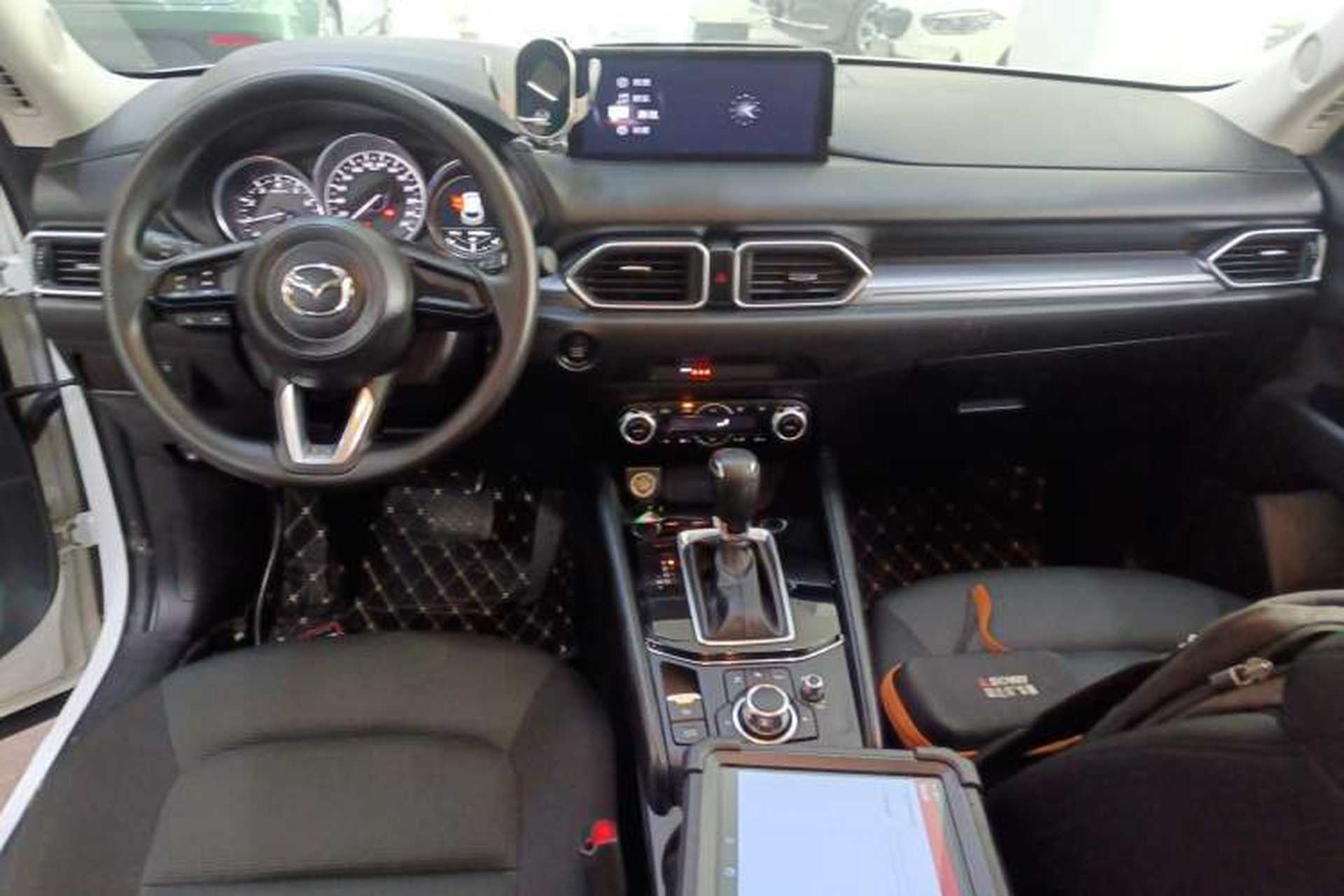 Used Mazda CX-5 2024 2.0L Automatic Two-Wheel Drive Comfort Version Center Console