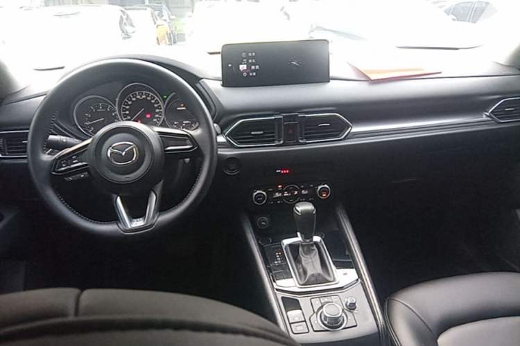 Used Mazda CX-5 2024 2.0L Automatic Two-Wheel Drive Comfort Version Center Console