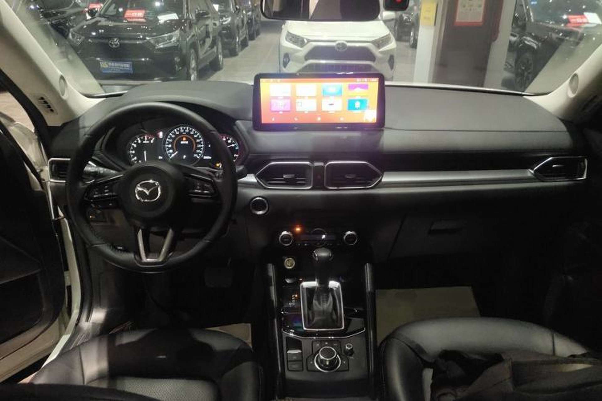 Used Mazda CX-5 2024 2.0L Automatic Two-Wheel Drive ZhiShang Version Center Console