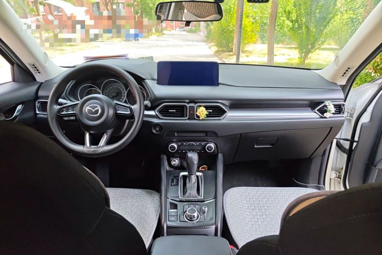 Used Mazda CX-5 2024 2.0L Automatic Two-Wheel Drive Comfort Version Center Console