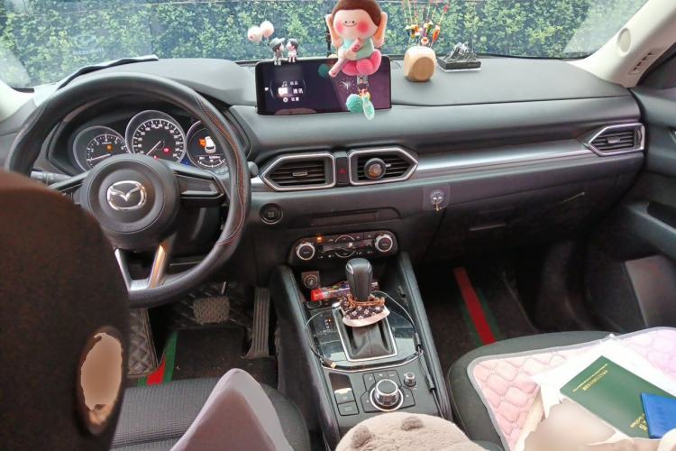 Used Mazda CX-5 2024 2.0L Automatic Two-Wheel Drive Comfort Version Center Console