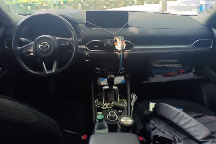 Used Mazda CX-5 2024 2.0L Automatic Two-Wheel Drive ZhiShang Version Center Console