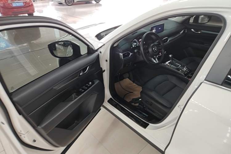 Used Mazda CX-5 2024 2.0L Automatic Two-Wheel Drive ZhiShang Pro Driver Seat
