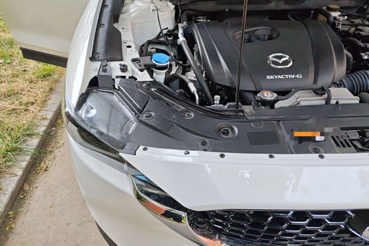 Used Mazda CX-5 2024 2.0L Automatic Two-Wheel Drive Comfort Version Engine Bay Right