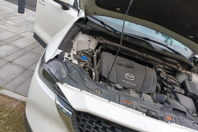 Used Mazda CX-5 2024 2.0L Automatic Two-Wheel Drive Comfort Version Engine Bay Right