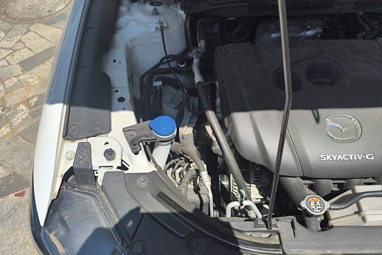 Used Mazda CX-5 2024 2.0L Automatic Two-Wheel Drive Comfort Version Engine Bay Right