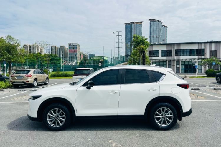 Used Mazda CX-5 2024 2.0L Automatic Two-Wheel Drive ZhiShang Version Exterior 3