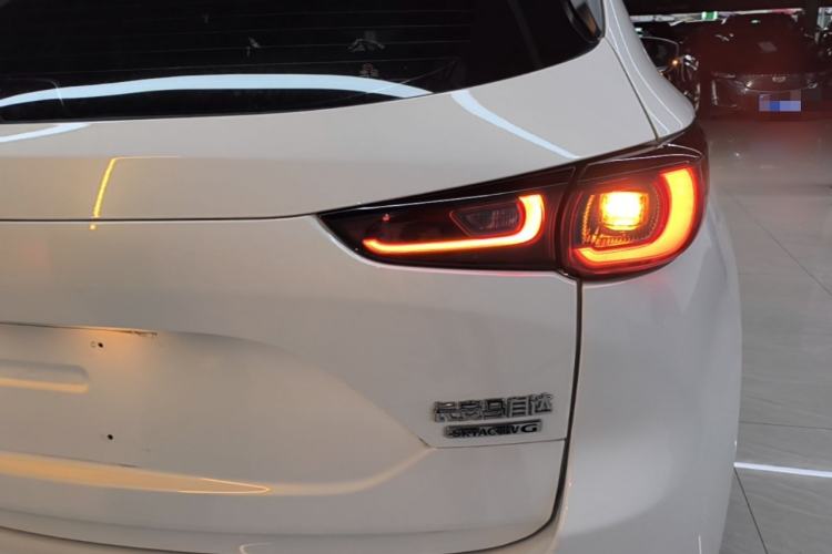 Used Mazda CX-5 2024 2.0L Automatic Two-Wheel Drive Comfort Version Exterior 3