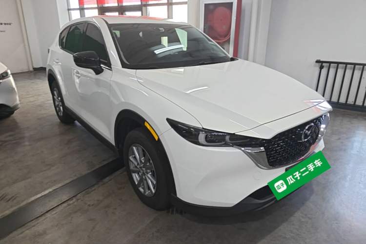 Used Mazda CX-5 2024 2.0L Automatic Two-Wheel Drive Comfort Version Front Right 45 Deg