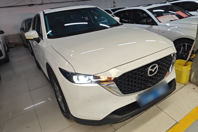 Used Mazda CX-5 2024 2.0L Automatic Two-Wheel Drive ZhiShang Version Front Right 45 Deg
