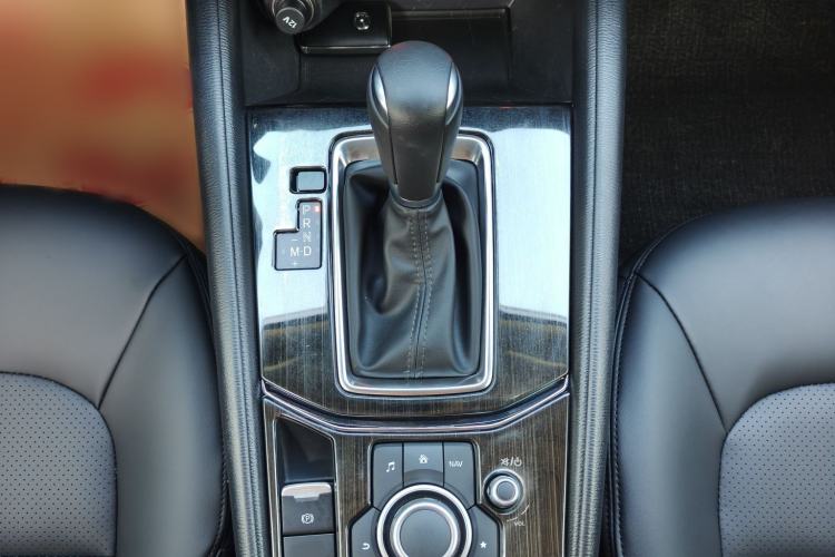 Used Mazda CX-5 2024 2.0L Automatic Two-Wheel Drive ZhiShang Pro Gear Lever