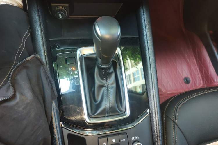 Used Mazda CX-5 2024 2.0L Automatic Two-Wheel Drive Zhiya Pro Gear Lever