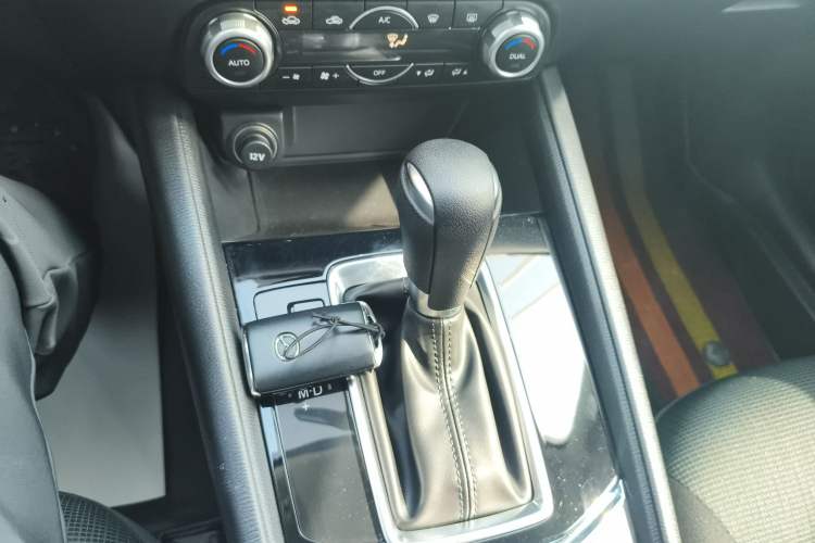 Used Mazda CX-5 2024 2.0L Automatic Two-Wheel Drive Comfort Version Gear Lever