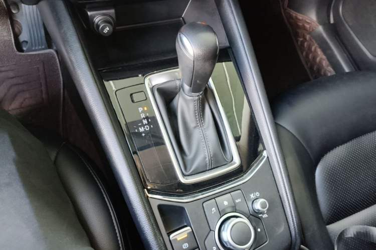 Used Mazda CX-5 2024 2.0L Automatic Two-Wheel Drive Comfort Version Gear Lever