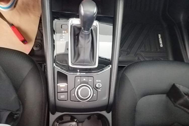 Used Mazda CX-5 2024 2.0L Automatic Two-Wheel Drive Comfort Version Gear Lever