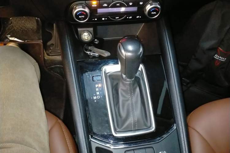 Used Mazda CX-5 2024 2.0L Automatic Two-Wheel Drive Comfort Version Gear Lever