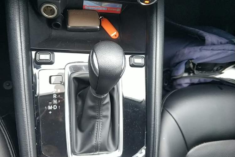 Used Mazda CX-5 2024 2.0L Automatic Two-Wheel Drive Comfort Version Gear Lever