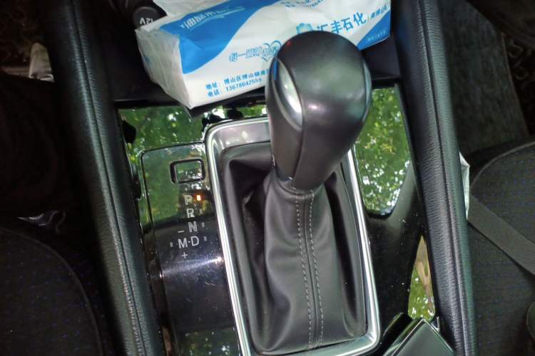 Used Mazda CX-5 2024 2.0L Automatic Two-Wheel Drive ZhiShang Version Gear Lever