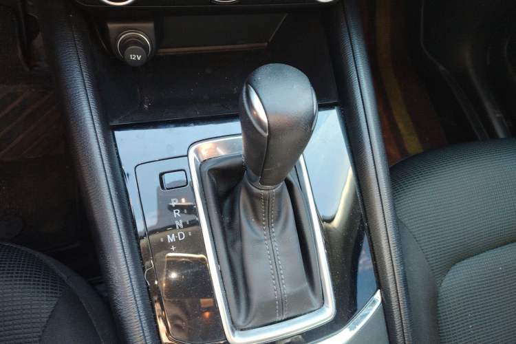 Used Mazda CX-5 2024 2.0L Automatic Two-Wheel Drive Comfort Version Gear Lever