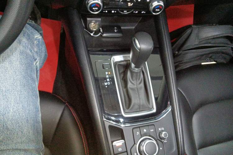 Used Mazda CX-5 2024 2.0L Automatic Two-Wheel Drive Comfort Version Gear Lever