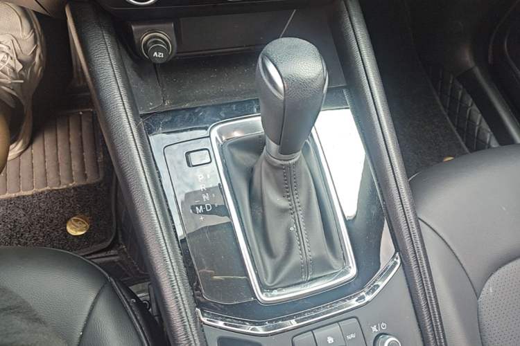 Used Mazda CX-5 2024 2.0L Automatic Two-Wheel Drive Comfort Version Gear Lever