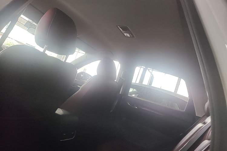 Used Mazda CX-5 2024 2.0L Automatic Two-Wheel Drive Comfort Version Headliner