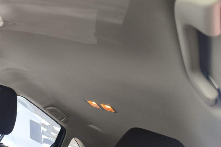 Used Mazda CX-5 2024 2.0L Automatic Two-Wheel Drive Comfort Version Headliner
