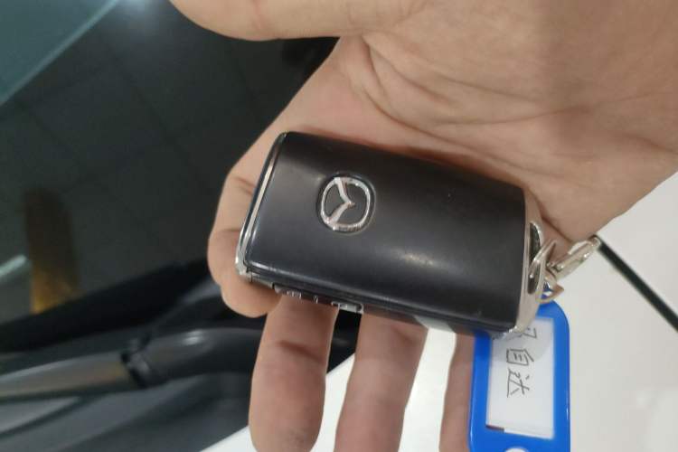 Used Mazda CX-5 2024 2.0L Automatic Two-Wheel Drive ZhiShang Version Interior 1