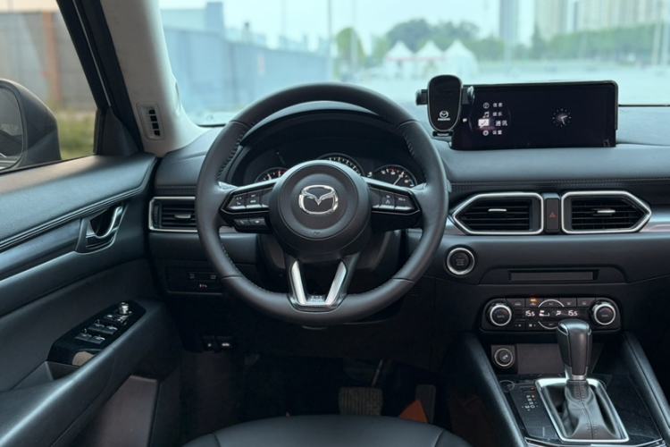 Used Mazda CX-5 2024 2.0L Automatic Two-Wheel Drive ZhiShang Version Interior 10