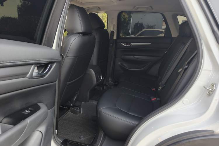 Used Mazda CX-5 2024 2.0L Automatic Two-Wheel Drive ZhiShang Pro Interior 2