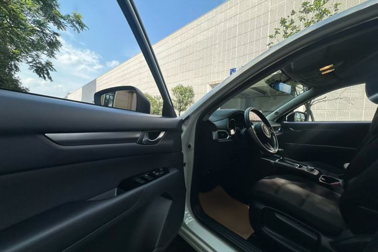 Used Mazda CX-5 2024 2.0L Automatic Two-Wheel Drive Comfort Version Interior 2