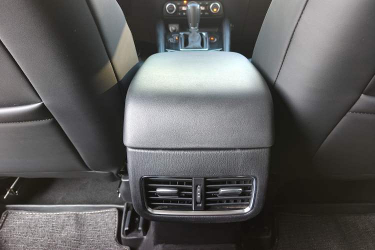 Used Mazda CX-5 2024 2.0L Automatic Two-Wheel Drive ZhiShang Pro Interior 4