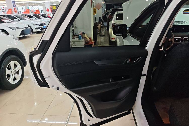 Used Mazda CX-5 2024 2.0L Automatic Two-Wheel Drive ZhiShang Version Interior 8