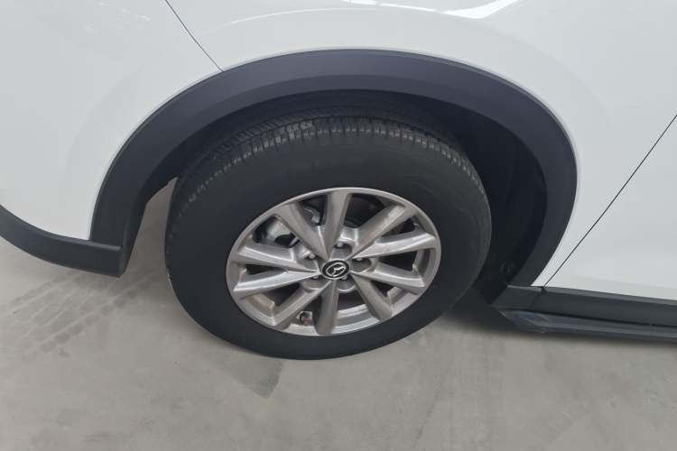 Used Mazda CX-5 2024 2.0L Automatic Two-Wheel Drive ZhiShang Pro Left Front Wheel Hub
