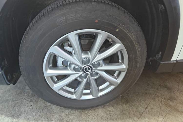 Used Mazda CX-5 2024 2.0L Automatic Two-Wheel Drive Comfort Version Left Front Wheel Hub