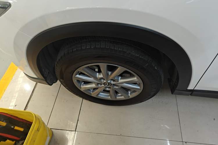 Used Mazda CX-5 2024 2.0L Automatic Two-Wheel Drive ZhiShang Version Left Front Wheel Hub