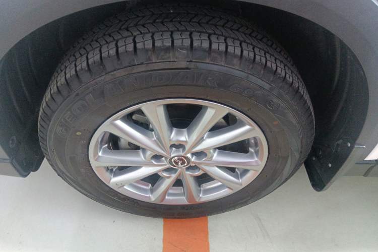 Used Mazda CX-5 2024 2.0L Automatic Two-Wheel Drive ZhiShang Version Left Front Wheel Hub