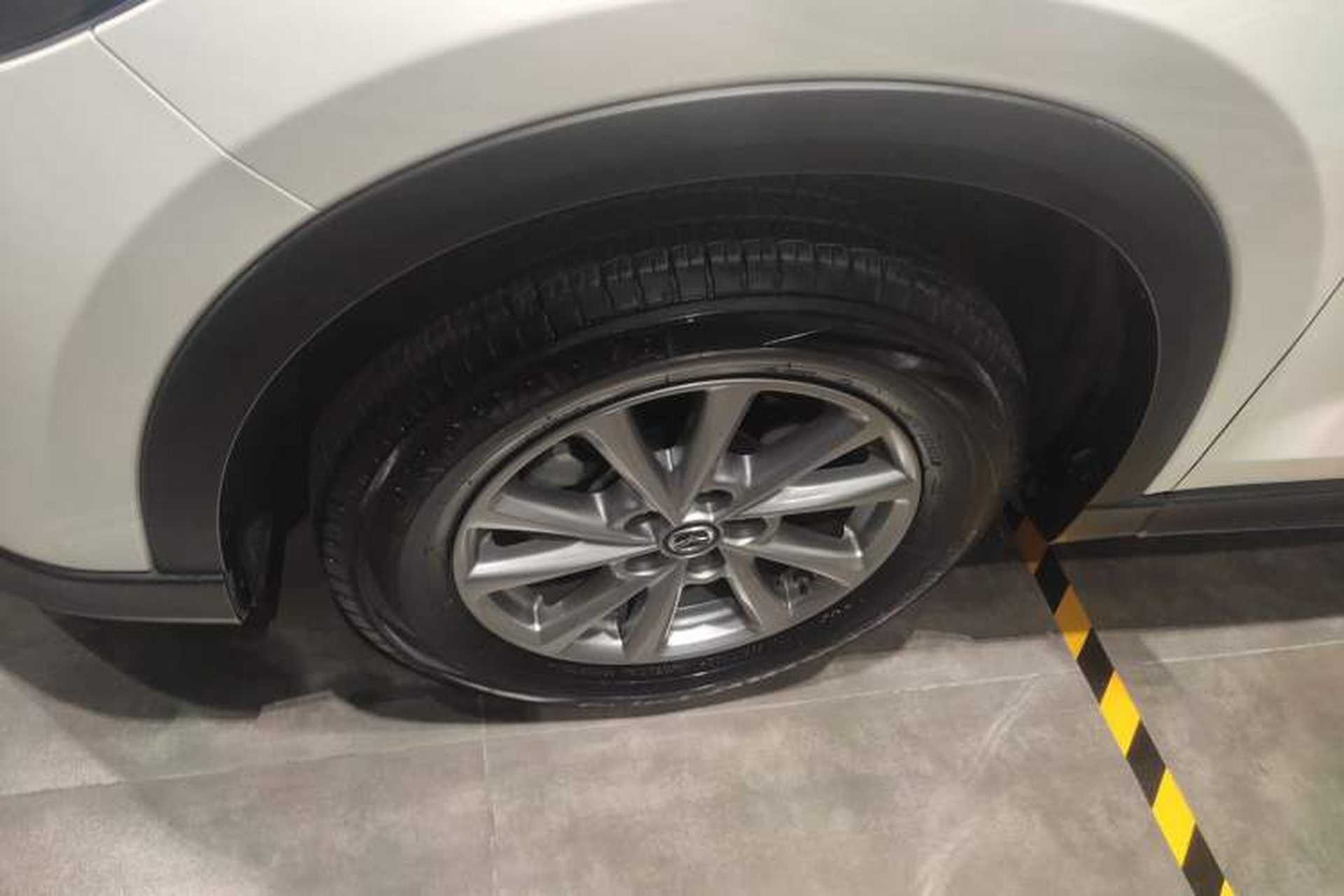 Used Mazda CX-5 2024 2.0L Automatic Two-Wheel Drive ZhiShang Version Left Front Wheel Hub