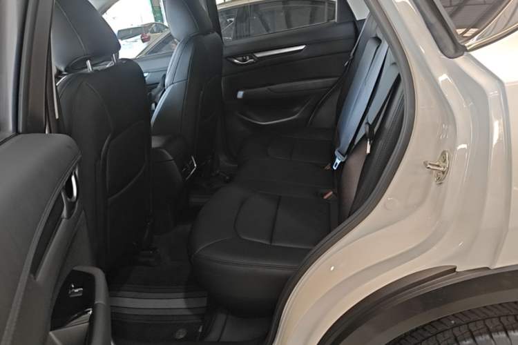 Used Mazda CX-5 2024 2.0L Automatic Two-Wheel Drive ZhiShang Version Left Rear Seat