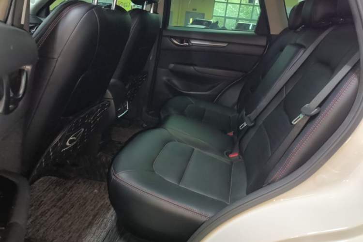Used Mazda CX-5 2024 2.0L Automatic Two-Wheel Drive Comfort Version Left Rear Seat