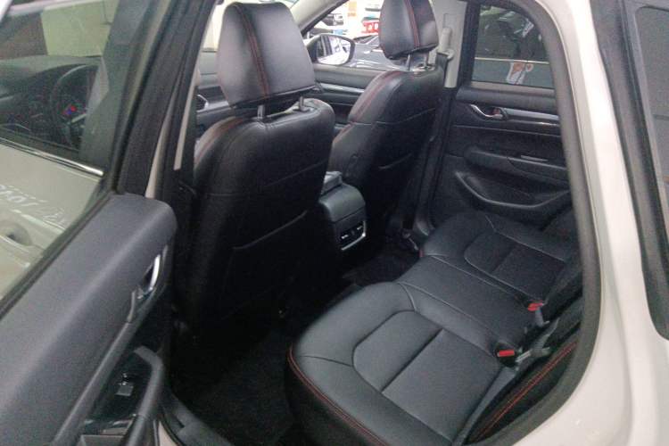 Used Mazda CX-5 2024 2.0L Automatic Two-Wheel Drive Comfort Version Left Rear Seat
