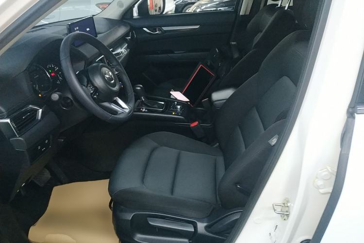 Used Mazda CX-5 2024 2.0L Automatic Two-Wheel Drive ZhiShang Version Left Rear Seat